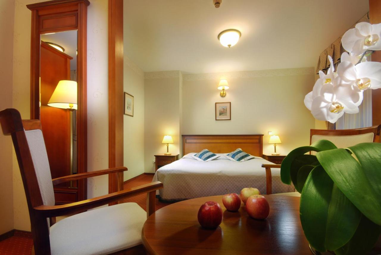 Hotel Basztowy ساندومييش المظهر الخارجي الصورة