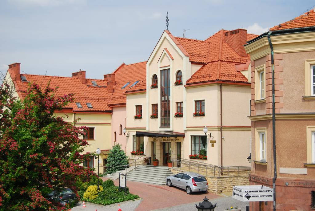 Hotel Basztowy ساندومييش المظهر الخارجي الصورة